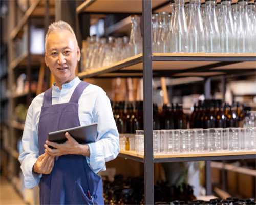 揭秘轮式挖掘机火爆市场的背后原因：优劣势全解析