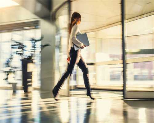 G3铜陵长江公铁桥两主墩钻孔桩同时试钻