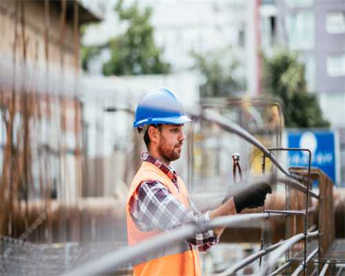 打沙子的对辊制砂机多少钱一台？