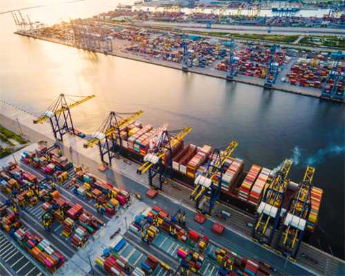 心酸！河南夏邑环卫工冒雪在财政局讨薪，太坏了，每月650还拖欠