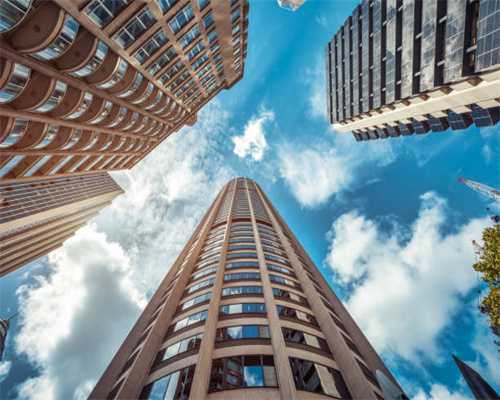 拨开细碎日常，初心和理想在闪光