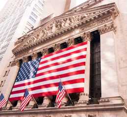 甘肃农垦集团：“籽粒直收”机助力玉米丰收